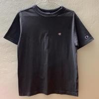 ราคา เสื้อยืด Champion size s สีเทาเข้ม ของแท้% (5614439395)