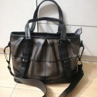 ราคา กระเป๋าBurberry ของแท้ 14นิ้ว สภาพสวย ใครหาอยู่รีบๆๆสอยเลยคะ มีสายยาว crossbody ได้ สภาพไหล่ได้คะ (2386830260)
