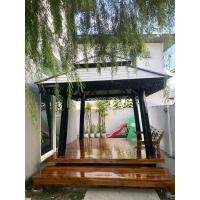 ราคา ศาลาไม้สักขนาดพื้น 2.5 × 2.5 เมตรสีทูโทน (19979756574)