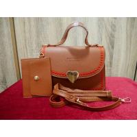 ราคา กระเป๋าสะพาย แบรนด์ Forever young สีน้ำตาลแดง (6476748370)