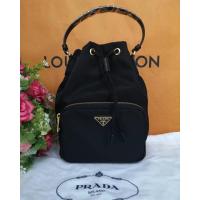 ราคา Prada Nylon Mini Bucket Nero Year 2017 (1485966811)