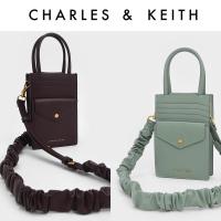 ราคา ปังสุด กระเป๋า Charles&keith ใส่มือถือได้ 2,090.- แท้จากshop (17822446140)