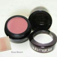 ราคา Laura Mercier Second Skin Cheek Colour สี : Rose Bloom โทนสีชมพูนู๊ดเนื้อแมท ขนาดทดลอง 0.95g. ราคา (1401718)