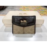 ราคา ขาย กระเป๋าสตางค์ Coach ใบสั้นซิปรอบ มือสองสภาพดี ของแท้ (4563792398)