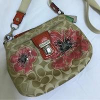 ราคา Coach แท้ 100% !!!! ไม่ค่อยได้ใช้ รุ่น Poppy กว้าง 7 cm ยาว 24 cm สูง 18 cm สายปรับได้ยาวสูงสุด 125 cm (826985858)