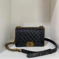 ราคา used Chanel boy 8" สภาพใช้งาน (19273398667)