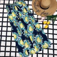 ราคา กางเกงผูกเอวผ่าขาลายดอกทานตะวัน (966953097)