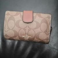 ราคา กระเป๋าcoach.ของแท้​ รวมส่ง​ 300 บาทค่ะ (4302964766)