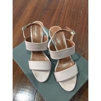 ราคา รองเท้า charles&keith (6278238320)