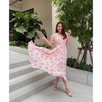 ราคา เดรส​ สีขาวลายดอกไม้แดง​ อัดพลีท​ แบบคิมเบอรี่ ป้าย​ One.one.ไซด์L (7382930158)