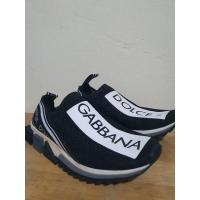 ราคา รองเท้าแบรนด์เนมมือสอง สลิปออน Dolce&Gabbana size 38 งานหัวใหม่ไม่เคยใส่ หายากค่ะราคานี้ (11878604843)