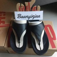 ราคา 38,39FITFLOP LULU LEATHER BLACK US7,8 แท้ส่งพร้อมกล่องนะจ๊ะ (1231818166)