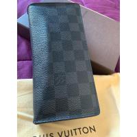 ราคา กระเป๋าสตางค์หลุยส์มือสอง แท้100% (21389945477)