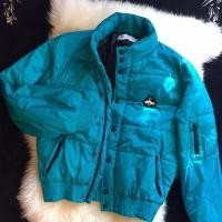 ราคา Coat สีเขียวอมฟ้า b. Puma Made in Italy สภาพดีตำหนิ 1 จุด ปกคอมีคราบ สีจริงสวยมาก ติดลบได้ ไหล่ 18" อก 46" ยาว 25" (478872705)