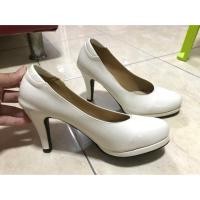 ราคา รองเท้าส้นสูงสีขาวรองเท้าออกงานมือสอง (5413866235)