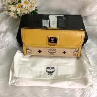 ราคา กระเป๋าสตางค์มือสอง MCM แท้ จาก shop Japan (3124394400)