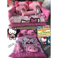 ราคา ที่นอนโซฟาหัวตุ้กตาลายคิตตี้กับดอกไม้สีชมพูผ้านาโน2in1 พับเป็นโซฟากางออกเป็นเตียง แถมหมอน1 หมอนข้าง1 (1411115070)