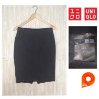ราคา Uniqlo กระโปรงสีเทาเข้มขอบเอวยางยืด เอว26”-30” (2424905294)
