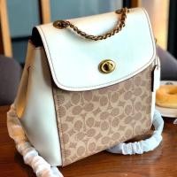 ราคา กระเป๋า Coach parker convertible ใช้งานได้ 2 แบบเป็นเป้และกระเป๋าสะพาย ด้านในบุกำมะหยี่ ขนาดใส่ipadได้ค่ะ (3733928590)