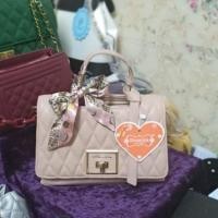 ราคา กระเป๋าถือสีครีม Shumiya สวยหรู (11823376607)