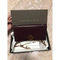 ราคา charles&keithมือ2มีถุงผ้ากล่องสายให้ครบ (9130149922)