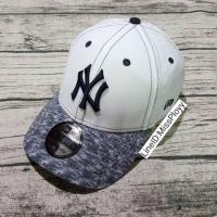 ราคา [สินค้าแท้100%] ลดเหลือ 960 ใช้ code BABN (ลูกค้าใหม่) หมวก NY New Era สีขาว ดาราเซเลบริตี้ ใส่กันเพรี๊ยบบ!! (864403392)