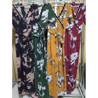 ราคา จั๊มสูทกางเกงขายาวลายดอก คอวีหยัก แขนสั้น งานซิปหลัง สม็อคเอวหลัง มีซับในกางเกง สายผูกเอวติดตัวชุด (1191967328)