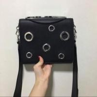 ราคา Charles & keith สีดำใหม่มาก (1912580934)