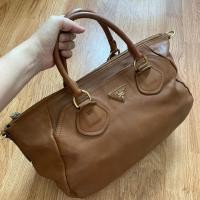 ราคา กระเป๋าแบรนด์มือสอง น้องปราด้า Prada หนังแท้ฉ่ำๆ คัดตู้ (18478114951)