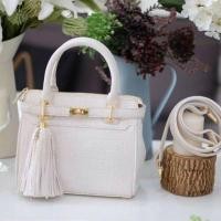 ราคา KEEP Off White Gasia Handbag with frink key (กระเป๋าแบรนด์เนมของแท้งานShop)1 (1276638589)