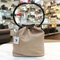 ราคา กระเป๋าแบรนด์เนมแท้ มือ2 Used - Gucci Hoop-handle (7838963409)