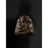 ราคา พระเครื่อง พระปิดตาหลังแบบเนื้อผงเก่าๆ พระบ้านเก่าเก็บเนื้อสวย no.2640 (22014170179)