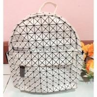 ราคา กระเป๋าเป้ baobao (250260911)