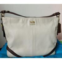 ราคา กระเป๋า coach หนังแท้ สีขาว ขนาด 14 นิ้ว (แท้) (12176568150)