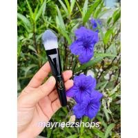 ราคา YSL Beauty Makeup - Foundation Brush ของแท้100% ความยาว 12 ซม. (17196150610)