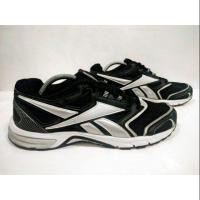 ราคา Reebok แท้% รองเท้ามือสอง (1236169197)