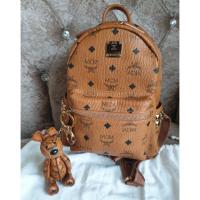 ราคา กระเป๋าเป้ MCM Small สีน้ำตาล พร้อมพวงกุญแจกระต่าย MCM ของแท้ มือสอง (3100447857)