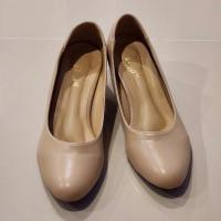 ราคา ส่งต่อ รองเท้าส้นสูง1.5นิ้ว เบอร์ 39 สีน้ำตาล (18747483419)