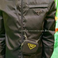 ราคา MINI PRADA FOR MEN (BLACK/YELLOW LOGO) (3416386521)