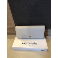 ราคา กระเป๋าสตางค์ แท้ Guy Laroche แท้100% จากShop (16513582101)