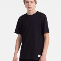 ราคา เสื้อยืดแขนสั้น Calvin Klein ของแท้ (1573002590)