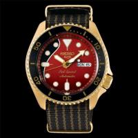 ราคา SEIKO 5 SPORTS AUTOMATIC Brian May Limited Edition นาฬิกาข้อมือผุ็ชาย สายผ้า (Red/Gold) รุ่น SRPH80K,SRPH80K1 (13180180792)