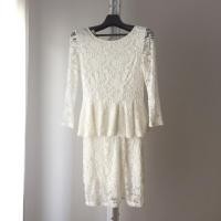 ราคา [ส่งต่อ] เดรสลูกไม้ H&M ทรงสวยมาก งานเนียบ (1610773913)