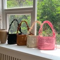 ราคา (พร้อมส่งจากไทย)กระเป๋าแฟชั่นผู้หญิง กระเป๋าสะพาย กระเป๋าไอดอล สไตล์ CARLYN (แฟชั่น) (23320171467)