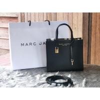 ราคา Marc JacobsMini Grind Coated Leather Tote (4190264659)