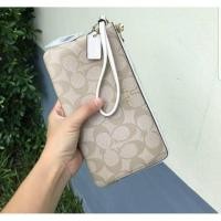 ราคา Coachคล้องมือ2ซิปLของแท้100% (2046320099)