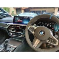 ราคา ปลอก หุ้มหัวเกียร์ alcantara ตรงรุ่นสำหรับรถ BMW series5 G30 พวงมาลัยขวา (7540221906)