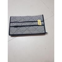 ราคา กระเป๋าเครื่องสำอางยังไม่ใช้เลยคะ (13283635634)