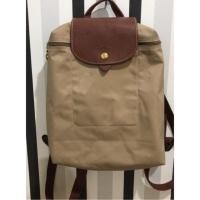 ราคา [USED] กระเป๋าเป้สะพาย Longchamp Le Pliage สี Beige ✨ทำความสะอาดพร้อมเคลือบไขปลาวาฬแล้ว✨ (1757044129)