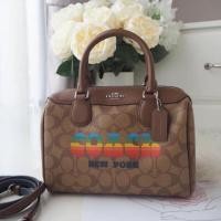 ราคา Coach หมอน ขนาด 9 นิ้ว (2804989121)